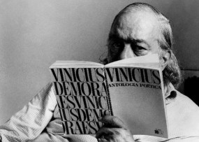 vinicius-de-moraes-le-seu-livro-antologia-poetica-1281110914222_560x400